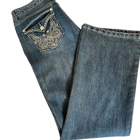 Women’s Jeans by Code Blue, rhinestone embellished back pockets. Size 10 - Picture 2 of 6